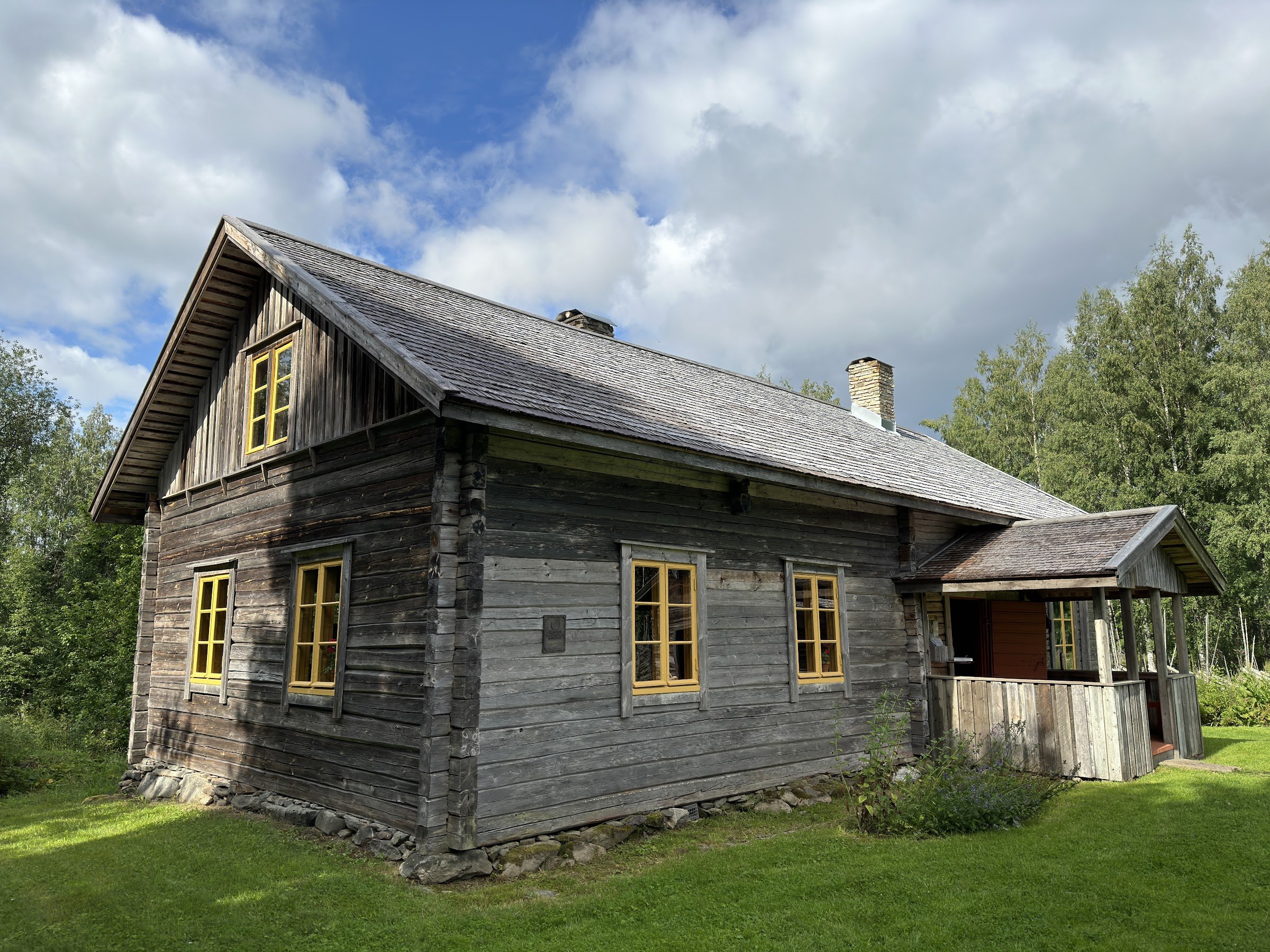 Telkkämäki Nature Reserve (Telkkämäen kaskiperinnetila)